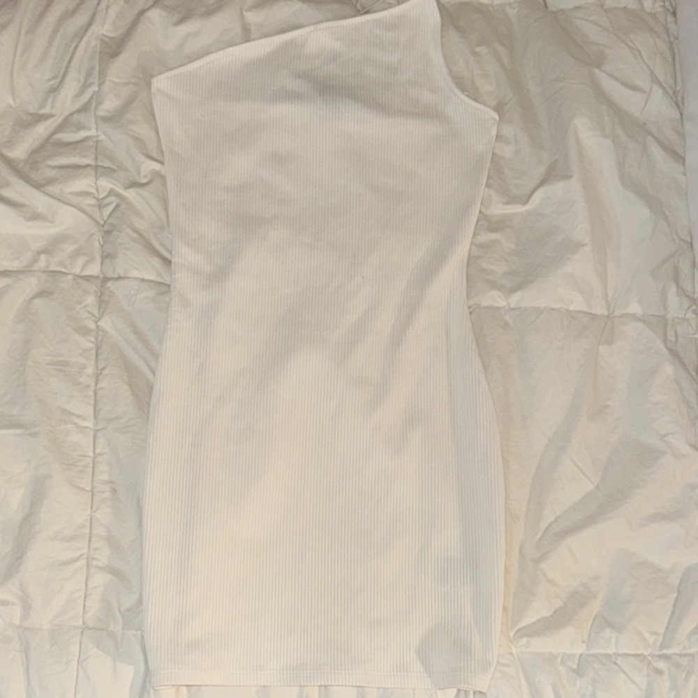 H&M Cream One Shoulder Sheath Dress